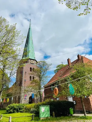 Das Gebäude in dem sich die Ferienwohnung befindet