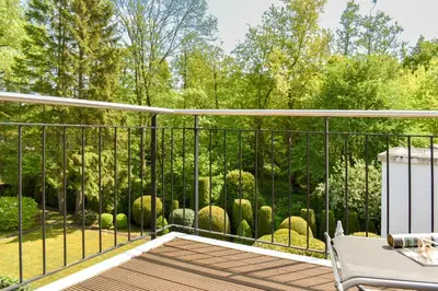 Ein Garten an der Unterkunft Ferienwohnung Strandgefühl - Timmendorfer Strand