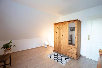 Grundriss der Unterkunft Ferienwohnung am See mit Balkon & Seeblick nahe Lübeck & Ostsee