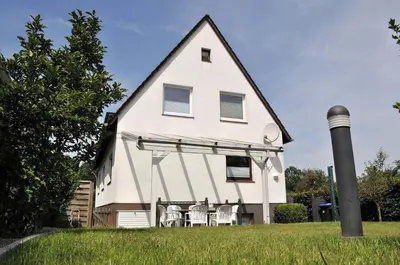 Das Gebäude in dem sich die Ferienwohnung befindet
