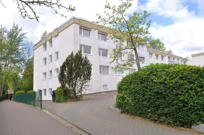 Das Gebäude in dem sich die Ferienwohnung befindet
