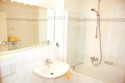 Ein Badezimmer in der Unterkunft Ostseeallee 10 Ferienwohnung Nr 02