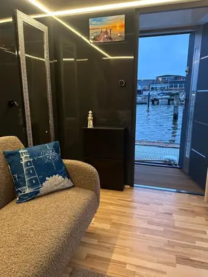 Grundriss der Unterkunft Premium Hausboot Blaue Lagune