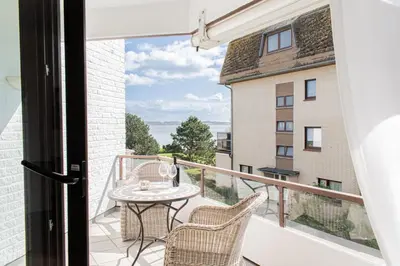 Ein Balkon oder eine Terrasse in der Unterkunft Ferienwohnung Kaiserallee Travemünde