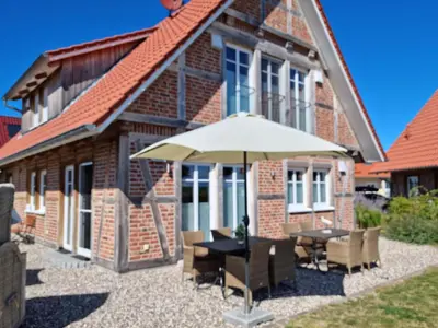 Das Gebäude in dem sich das Ferienhaus befindet