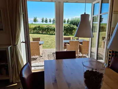 Ein Sitzbereich in der Unterkunft Ostsee-Wellnesslandhaus mit Sauna, Jacuzzi, Innenwhirlpool
