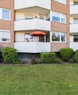 Ein Garten an der Unterkunft Beau Rivage Apt 9