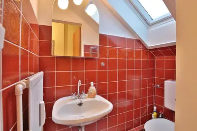 Ein Badezimmer in der Unterkunft Haus Ludwigstraße Haus Ludwigstrasse 27 Appartement 11