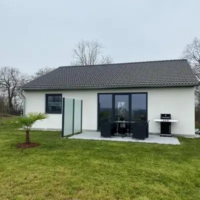 NEU! Modernes Ferienhaus Schwanbeck mit Whirlpool-Option