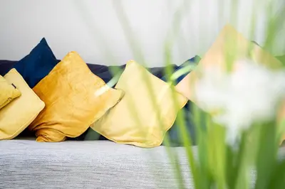 Ein Bett oder Betten in einem Zimmer der Unterkunft Liebevoll eingerichtetes ca 60 qm großes 3-Zimmer-App