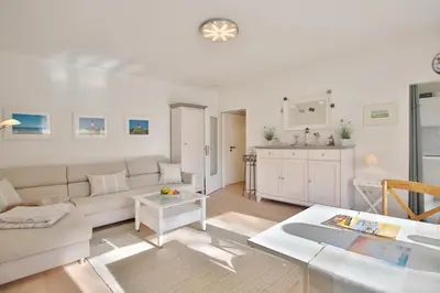 Ein Sitzbereich in der Unterkunft Haus Kastanienallee 3 Appartement 5
