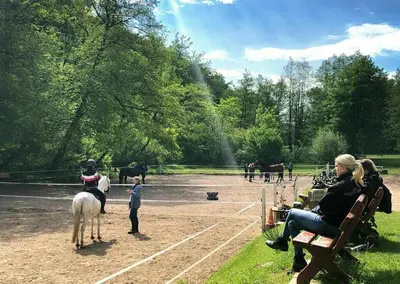 Gäste, die in der Unterkunft Ferienwohnung auf einem Reiterhof übernachten