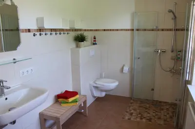 Ein Badezimmer in der Unterkunft Haus Schwalbennest - Whg