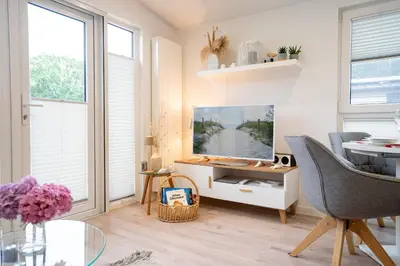 TV/Unterhaltungsangebot in der Unterkunft Ostseecamp Ferienhaus Lily Pond
