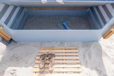 Ein für Gäste verfügbarer Grill in der Zelt-Lodge