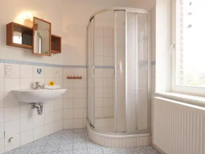 Ein Badezimmer in der Unterkunft Löönboom