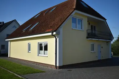 Das Gebäude in dem sich die Ferienwohnung befindet
