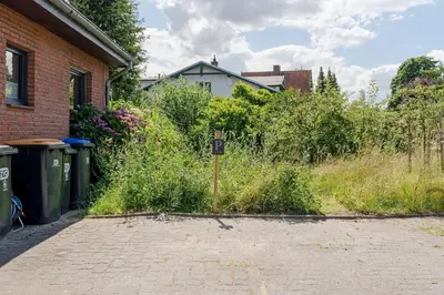 Ein Garten an der Unterkunft Strandloiper