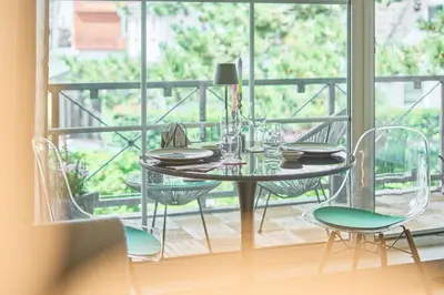 Ein Garten an der Unterkunft Seaside Piano - Ferienapartment mit Klavier