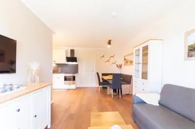 Küche/Küchenzeile in der Unterkunft Ferienwohnung Kleine Möwe Haffkrug