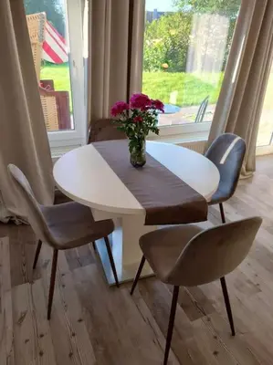 Ein Sitzbereich in der Unterkunft Sonnengarten Travemünde