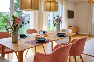 Ein Sitzbereich in der Unterkunft Lykke Hus - Wohnung Fridas Ausblick OG