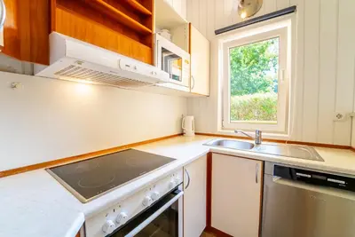 Küche/Küchenzeile in der Unterkunft Strandblick - Dorf 1 Ferienhaus 05