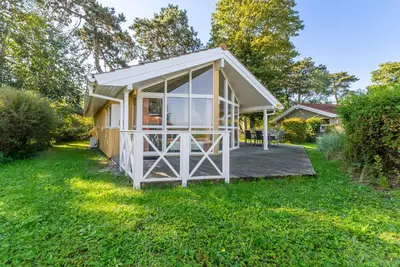 Ein Garten an der Unterkunft Strandblick - Dorf 1 Ferienhaus 18