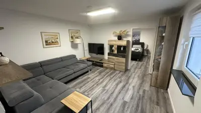 TV/Unterhaltungsangebot in der Unterkunft KüstenNest gepflegte großzügige Ferienwohnung Nähe Ostsee mit Garten