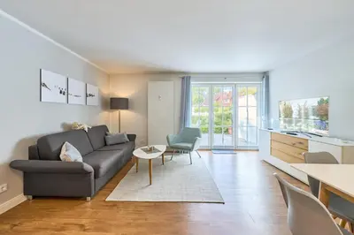 Ein Sitzbereich in der Unterkunft Ferienwohnung Robbe Timmendorfer Strand