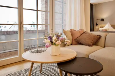 Ein Sitzbereich in der Unterkunft Schöne Aussicht Rosenhagen Haus 5