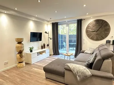 TV/Unterhaltungsangebot in der Unterkunft M&K Homes Eleganter Neubau zwischen Hamburg&Ostsee mit Parkplatz