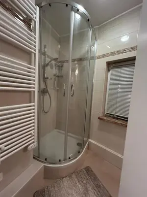 Ein Badezimmer in der Unterkunft Central Apartment