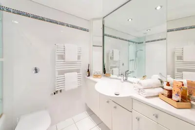 Ein Badezimmer in der Unterkunft Ferienwohnung Residenz App. 62 Timmendorfer Strand