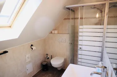 Ein Badezimmer in der Unterkunft Apartments Meerzeit komplett