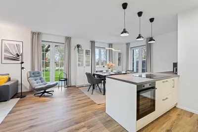 Küche/Küchenzeile in der Unterkunft Ferienwohnung Strandnest Rosenhagen bei Travemünde