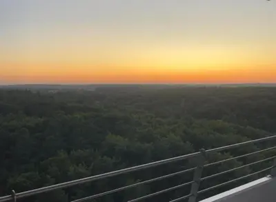 Blick auf den Sonnenuntergang/Sonnenaufgang von der Ferienwohnung aus oder aus der Nähe