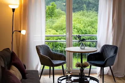 Ein Sitzbereich in der Unterkunft Flussblick am Töpferberg 6