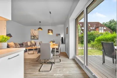 Ein Sitzbereich in der Unterkunft Ferienwohnung Strandschatz Timmendorfer Strand
