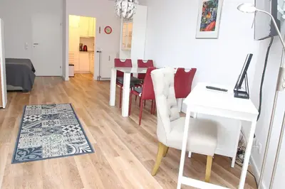 Ein Sitzbereich in der Unterkunft Kaiserallee, Fewo 130
