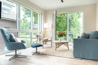 Ein Sitzbereich in der Unterkunft Ferienwohnung Villa Heidenreich Nr.4 - Scharbeutz