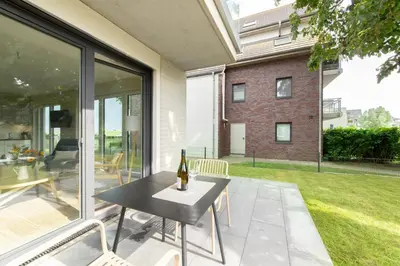 Ein Garten an der Unterkunft Ferienwohnung Villa Heidenreich Nr.2 - Scharbeutz