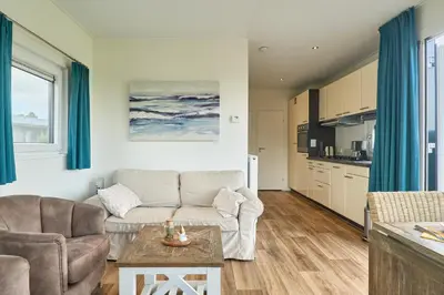 Küche/Küchenzeile in der Unterkunft Süsel Seeparx Ferienhaus Victoria