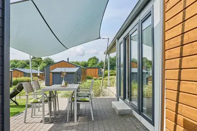 Ein Garten an der Unterkunft Süsel Seeparx Ferienhaus Sonneninsel