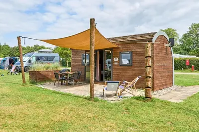 Ein Garten an der Unterkunft Süsel Seeparx Ferienhaus Double Up