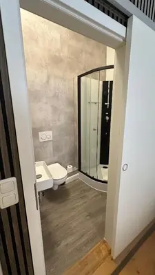 Ein Badezimmer in der Unterkunft Hanse Room Lübeck