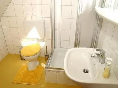Ein Badezimmer in der Unterkunft Apartment 2 by Interhome