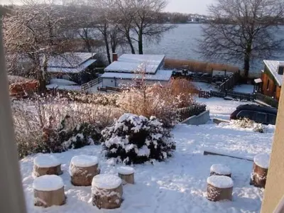 Holiday Home in Klingberg mit Seeblick by Interhome im Winter