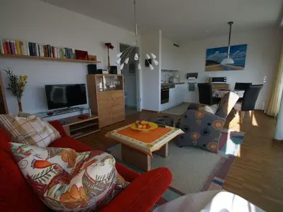 TV/Unterhaltungsangebot in der Unterkunft Apartment in Alt Travemünde by Interhome