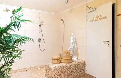 Ein Badezimmer in der Unterkunft Ferienwohnung Moderne Kurparkresidenz Whg. 9